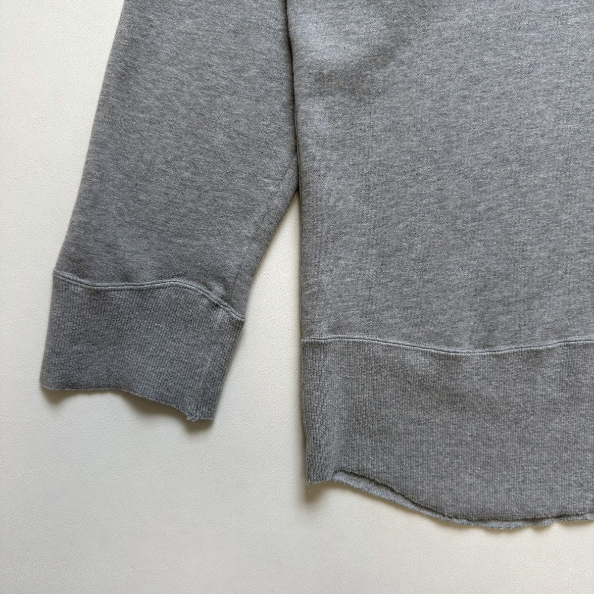 Undercover Asymmetric Logo Print Sweatshirt Size US L / EU 52-54 / 3 - 9 Thumbnail