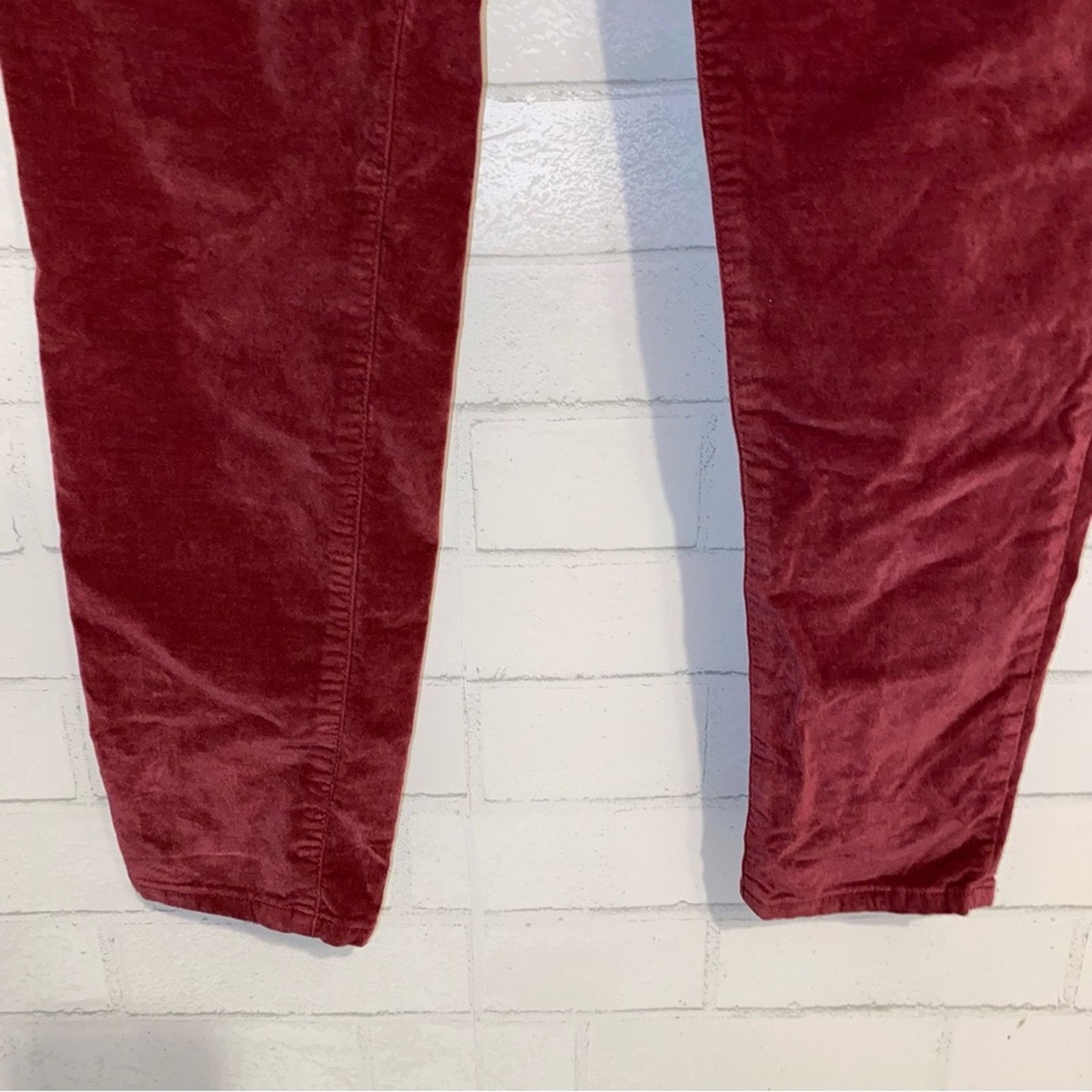 Madewell Madewell 10” High Rise Jeans Smoky Red Stretch Velvet 35 Size 35" - 7 Thumbnail