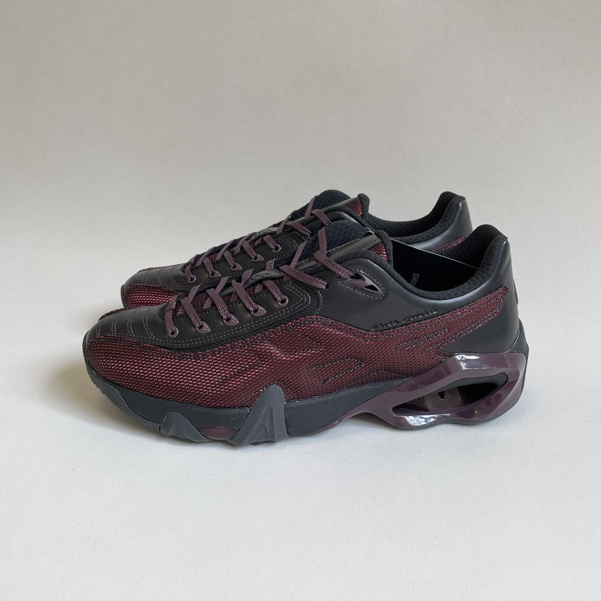 Asics × Kiko Kostadinov Obsidian Black/Dahlia Novalis Gel-Teremoa Size US 10.5 / EU 43-44 - 2 Thumbnail