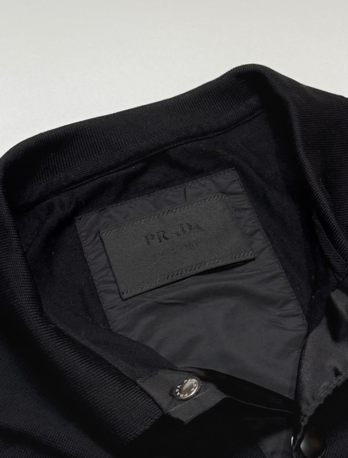 Prada Prada re-nylon pocket metal logo polo shirt Size US XL / EU 56 / 4 - 4 Thumbnail