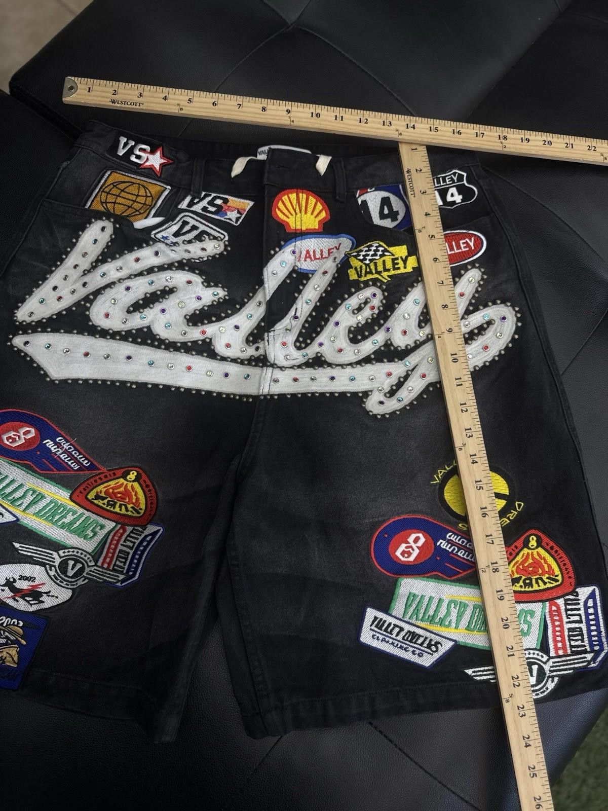 Vale Valley Black Denim Patchwork Shorts Size 32 (Brand New) Size US 32 / EU 48 - 10 Thumbnail
