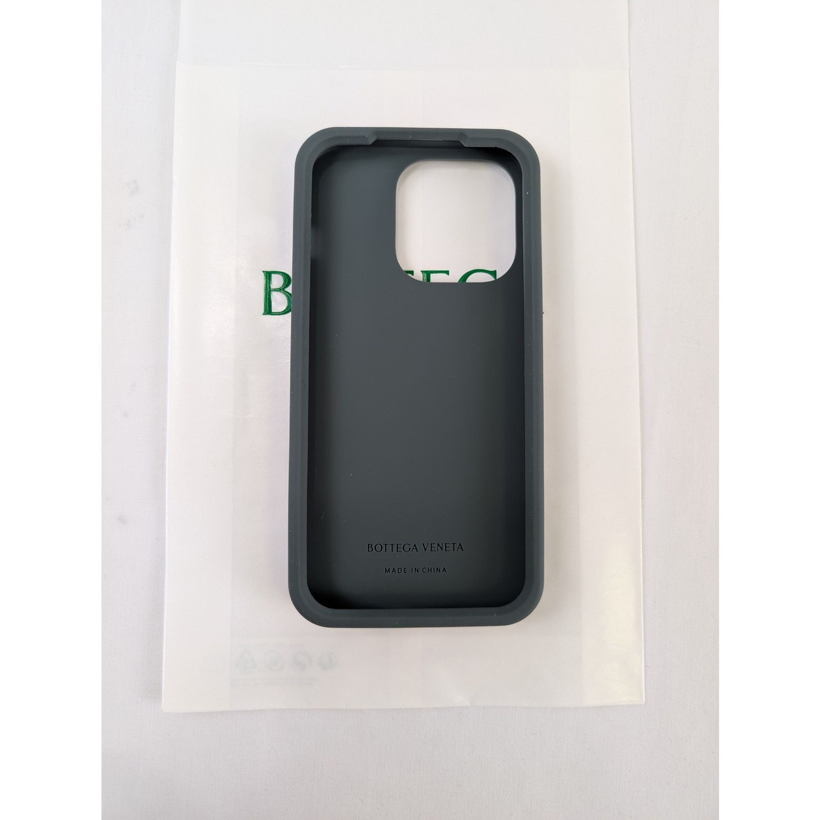 Bottega Veneta o1rshd1 Size: OS / i Phone iPhone 14 pro Cover Case in Slate Size ONE SIZE - 9 Thumbnail