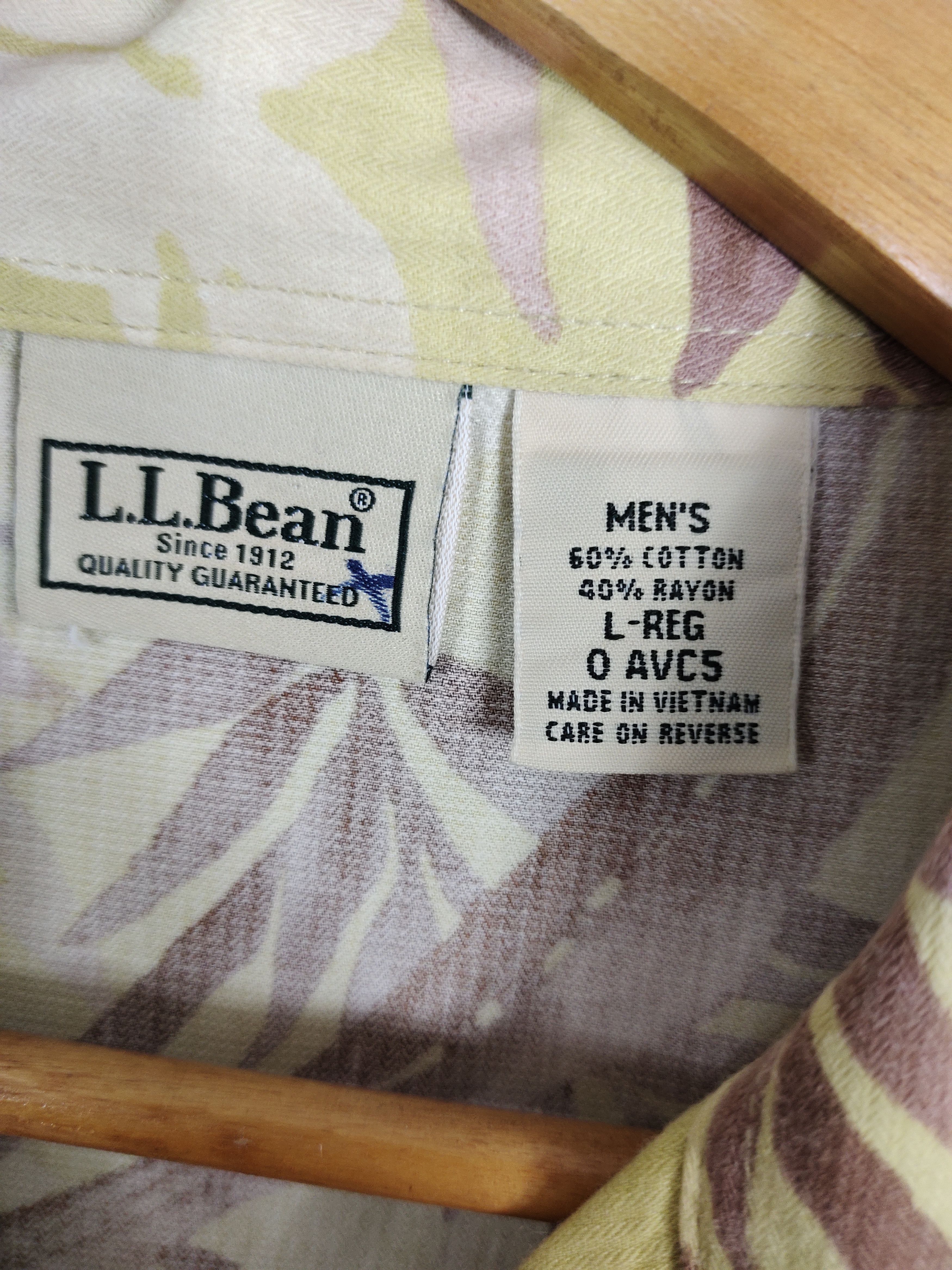 L.L. Bean Vintage L.L. Bean Cotton Rayon Hawaiian Shirt Size US L / EU 52-54 / 3 - 12 Thumbnail