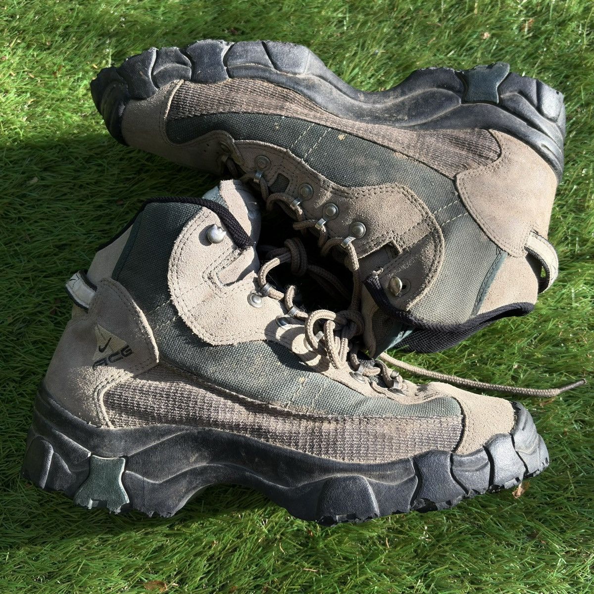 Nike Hiking Shoes Nike Acg | Grailed display picture 3