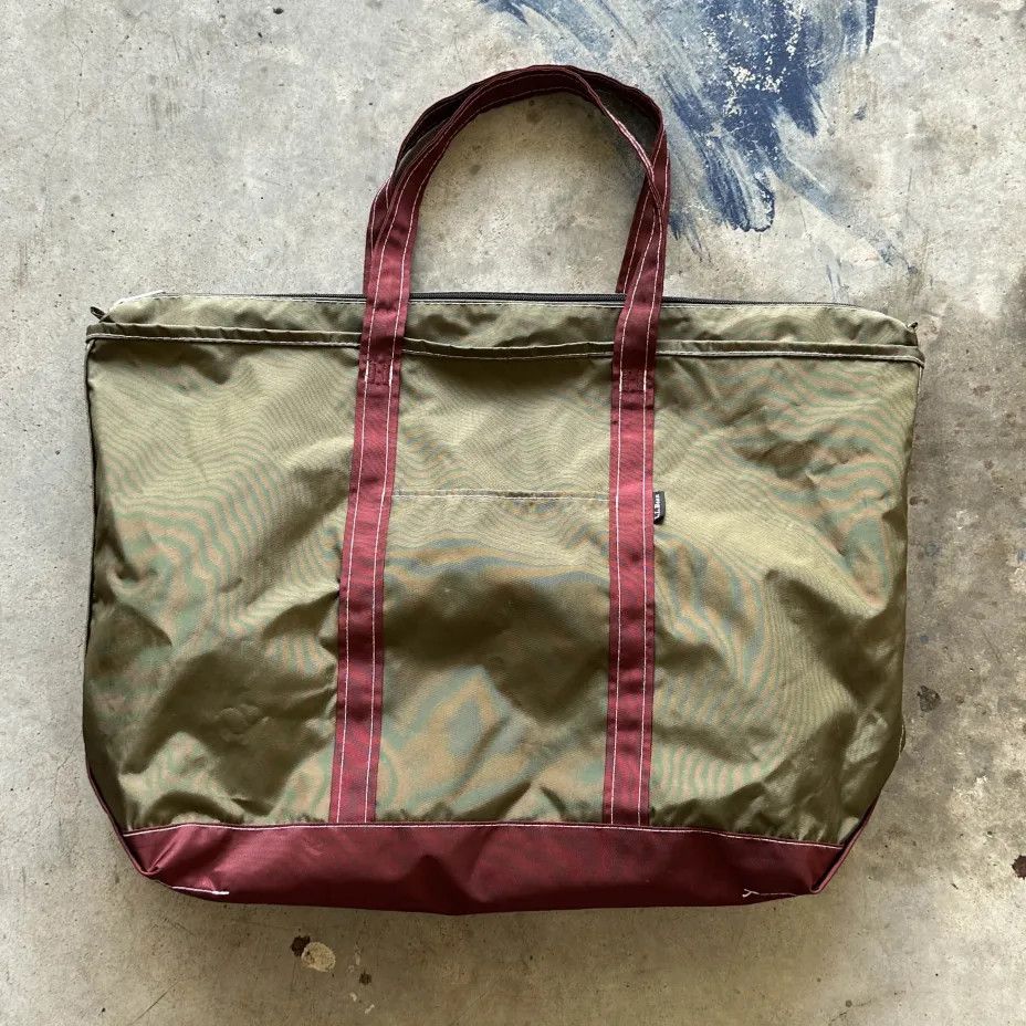 L.L. Bean Vintage L.L. Bean Nylon Boat & Tote Green Burgundy Tote Bag Size ONE SIZE - 1 Thumbnail