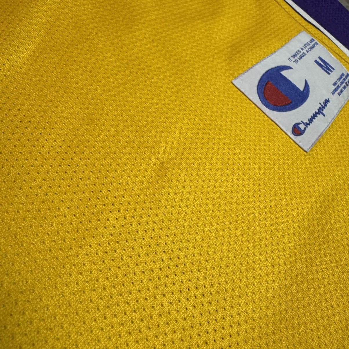 Champion × NBA × Vintage Kobe Bryant #24 Los Angeles Lakers Champion Jersey Size M Size US M / EU 48-50 / 2 - 13 Thumbnail