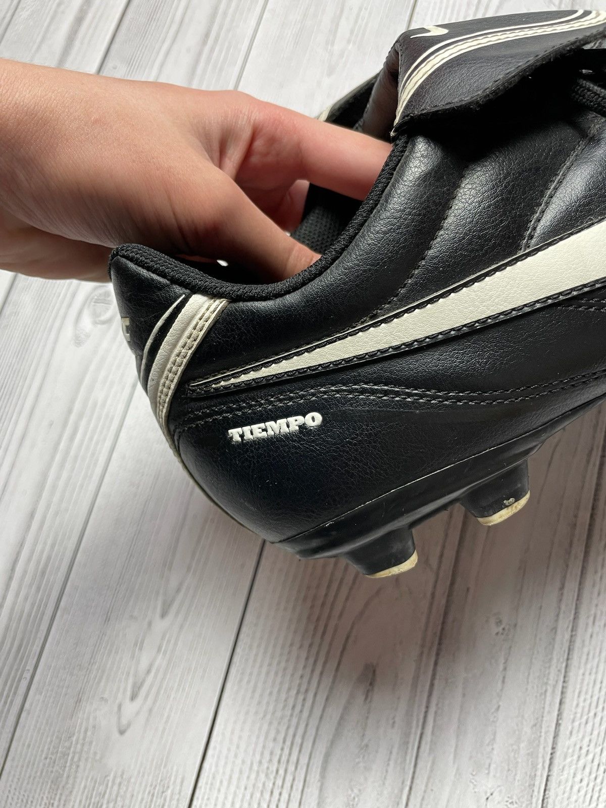 Nike × Vintage Vintage Nike tiempo soccer boots size US 12 logo Size US 12 / EU 45 - 5 Thumbnail