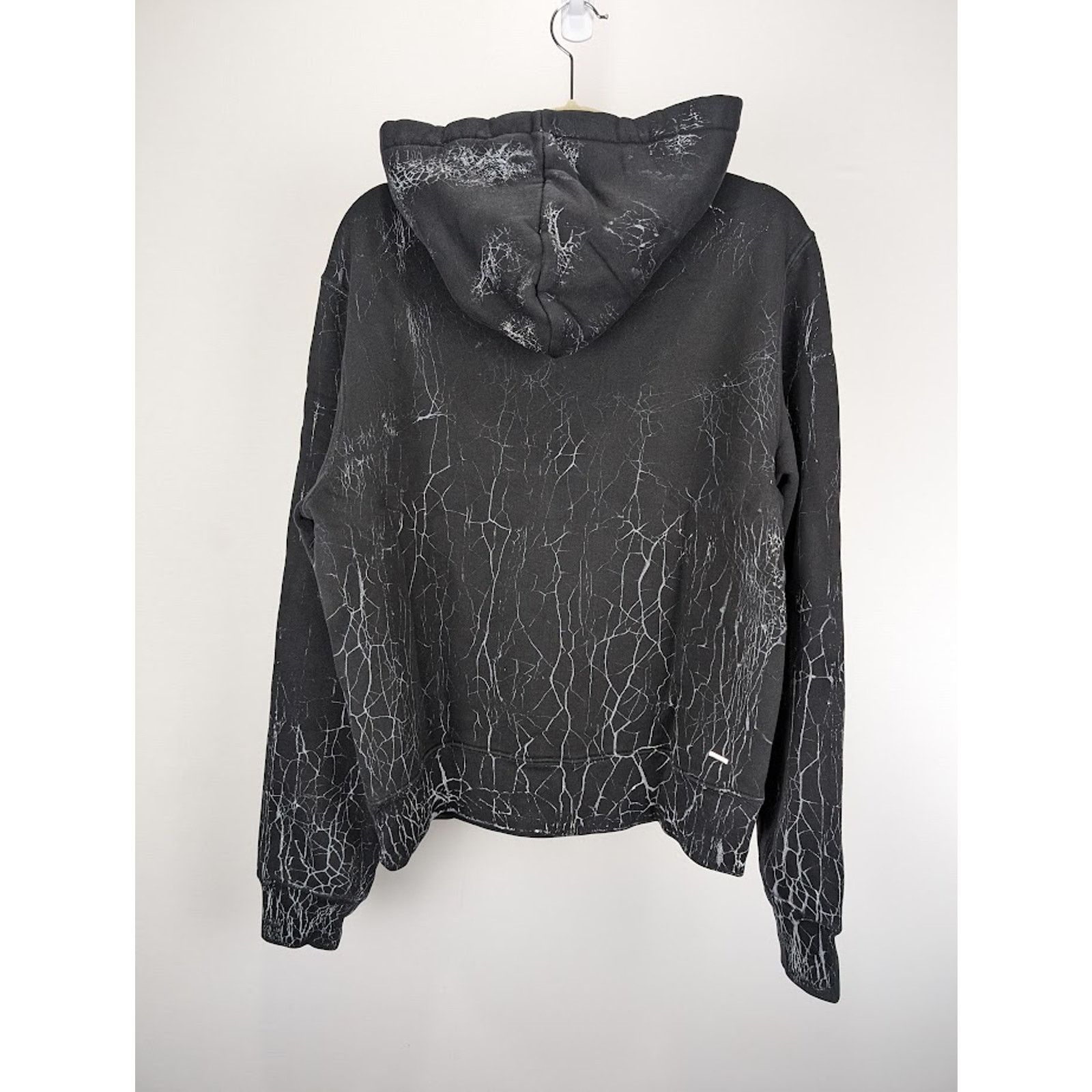 Amiri o1rshd1 Cracked Dye Core Logo Hoodie in Black Size US XL / EU 56 / 4 - 13 Thumbnail