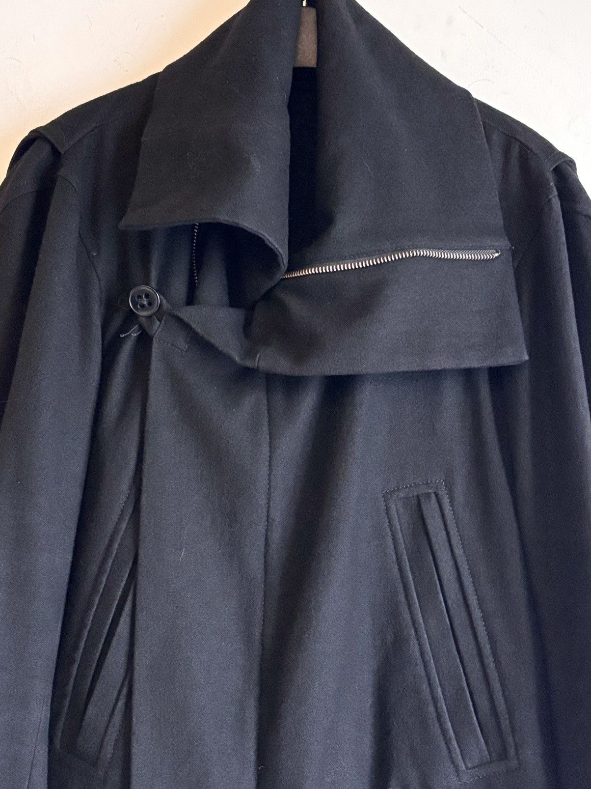 Ann Demeulemeester Ann Demeulemeester | AW2005 Asymmetric Ninja Jacket Size US S / EU 44-46 / 1 - 6 Thumbnail