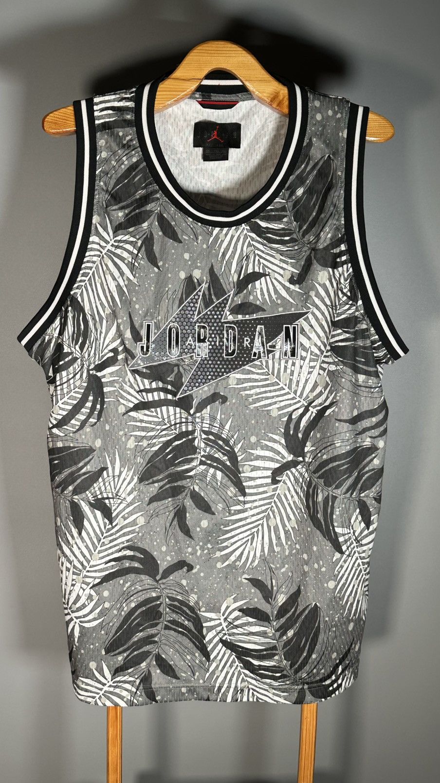 Nike NIKE Air Jordan Wings Floral Basketball Jersey🔥 Size US XXL / EU 58 / 5 - 1 Thumbnail