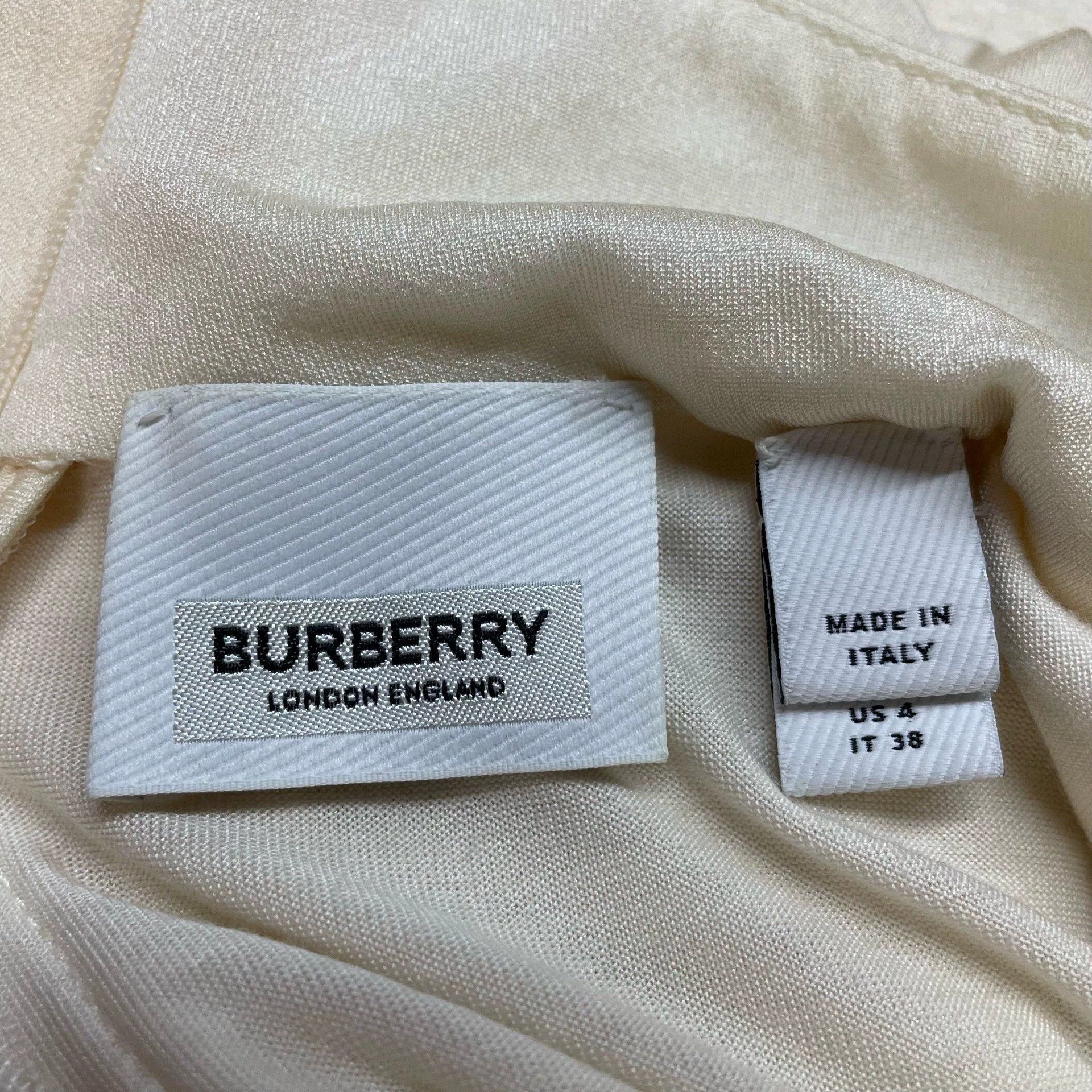 Burberry Burberry Wmns White Star Pleat LS Dress 36 99 New Size XS / US 0-2 / IT 36-38 - 4 Thumbnail