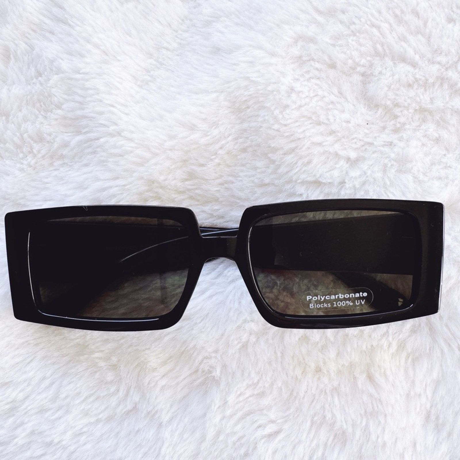 Other Aaron Black w/ Green Tint Rectangular Sunglasses Size ONE SIZE - 1 Thumbnail