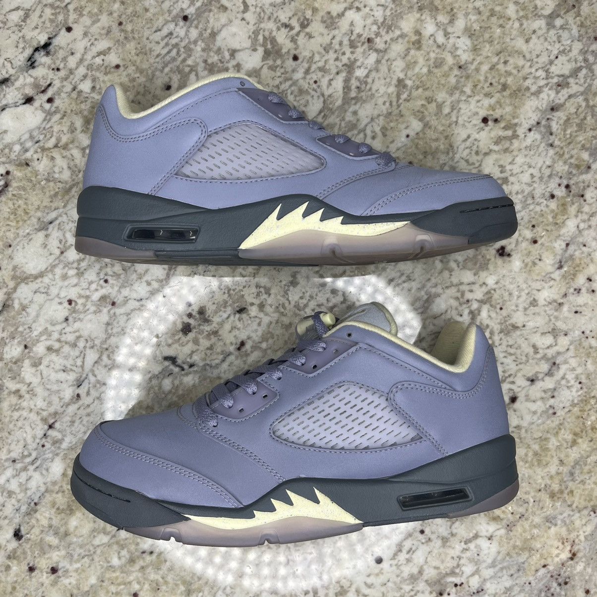 Jordan Brand Size 10.5W/9M- Jordan 5 Retro Low Indigo Haze W Clean W/Box Size US 10.5 / IT 40.5 - 2 Thumbnail