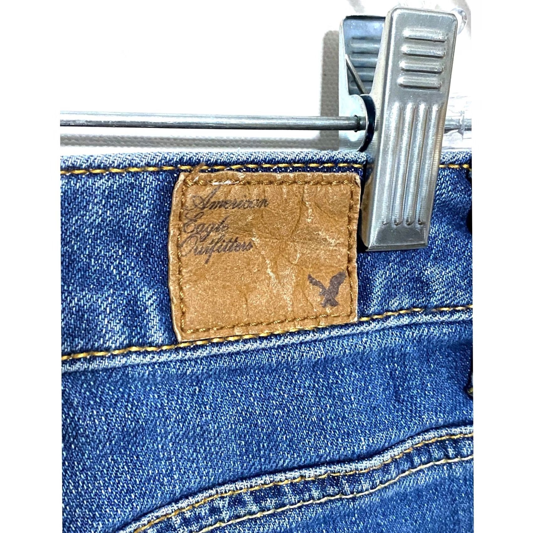 American Eagle Outfitters American Eagle Bermuda Jeans Shorts Womens 6 Distressed Stretch Denim Grunge Y2K Boho Bohemian Shirt Size 28" / US 6 / IT 42 - 6 Thumbnail