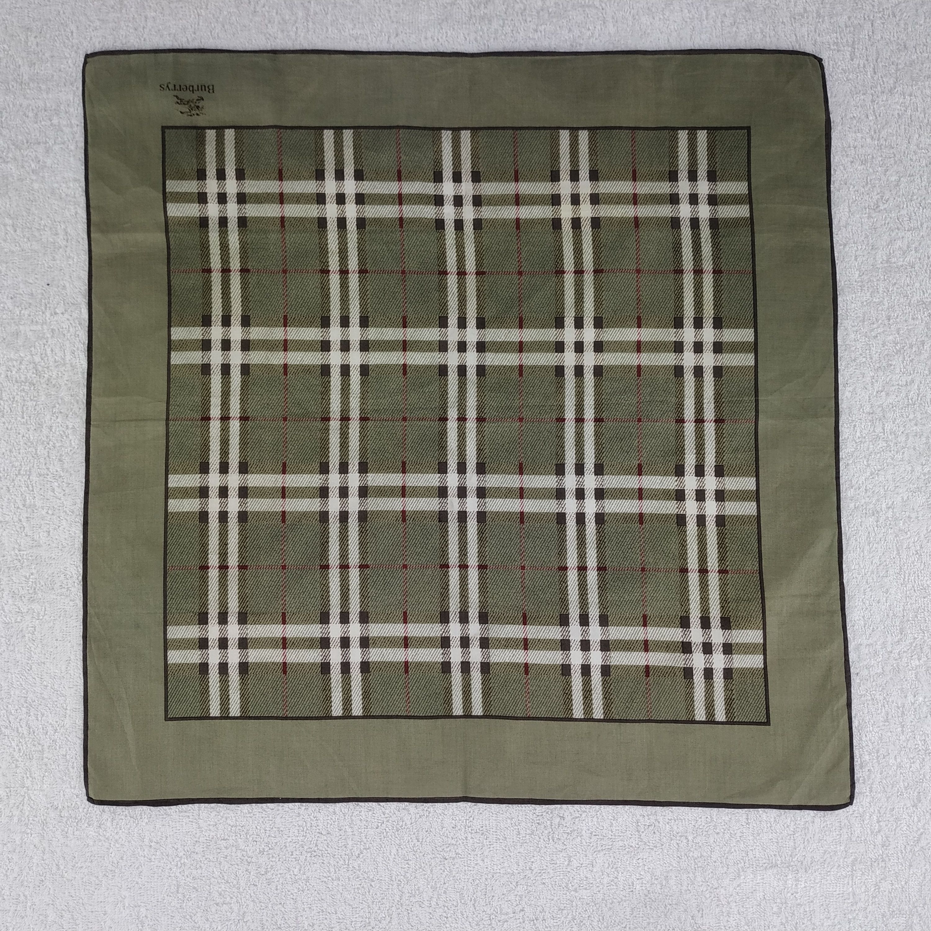 Burberry × Vintage Burberry Bandana / Handkerchief / Neckerchief - S033 Size ONE SIZE - 1 Thumbnail