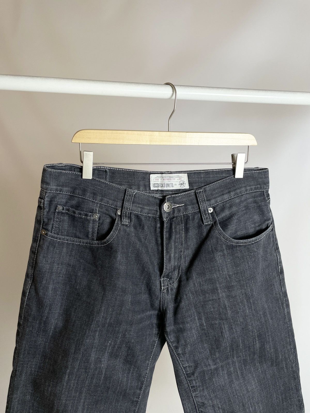 Ecko Unltd. × Fubu × JNCO RARE 🕶️ Marc Ecko Unltd black Jeans Shorts denim jorts Size US 34 / EU 50 - 2 Thumbnail