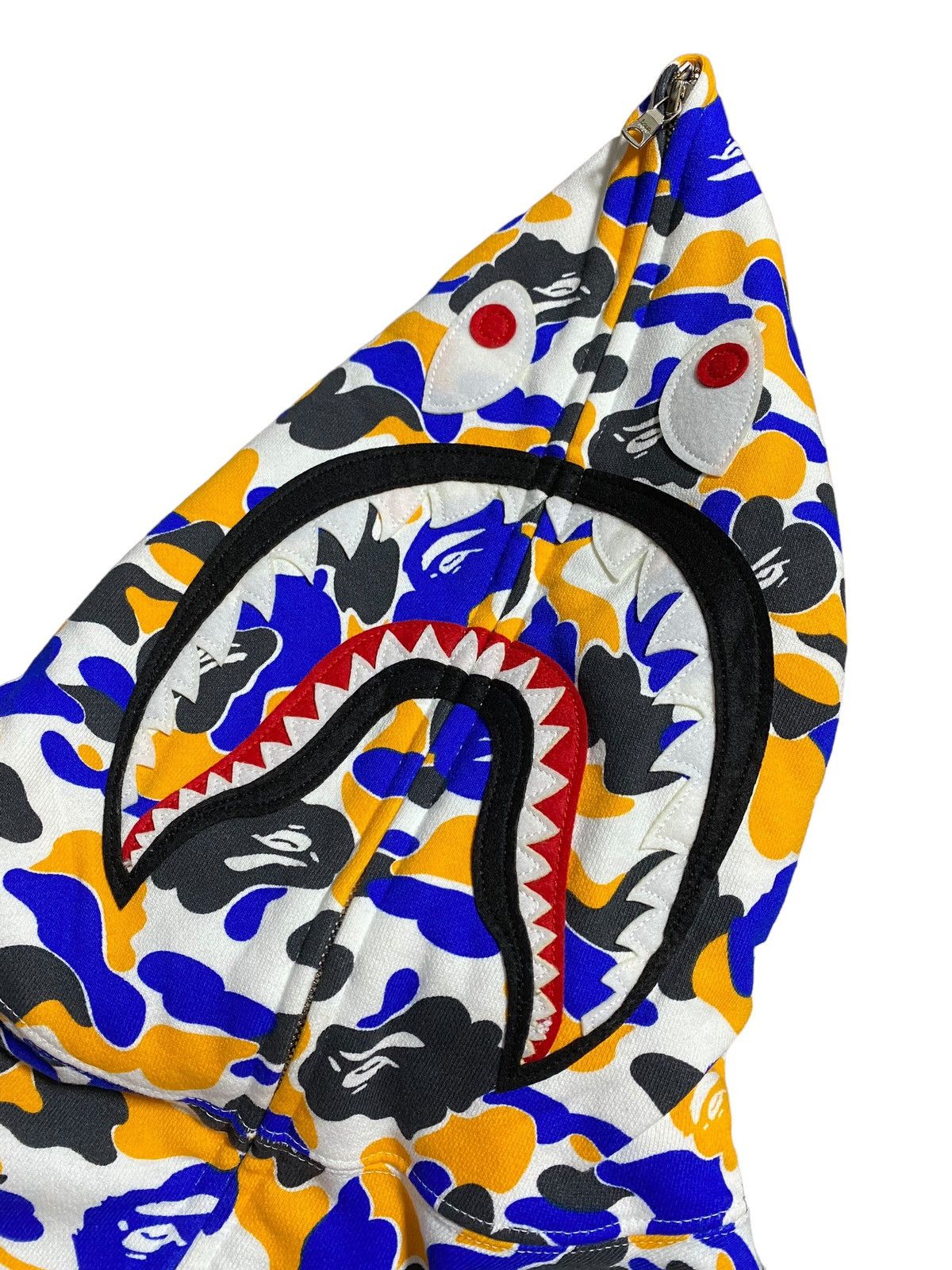 Bape BAPE Maebashi City Camo Shark Full Zip Hoodie Size US L / EU 52-54 / 3 - 3 Thumbnail