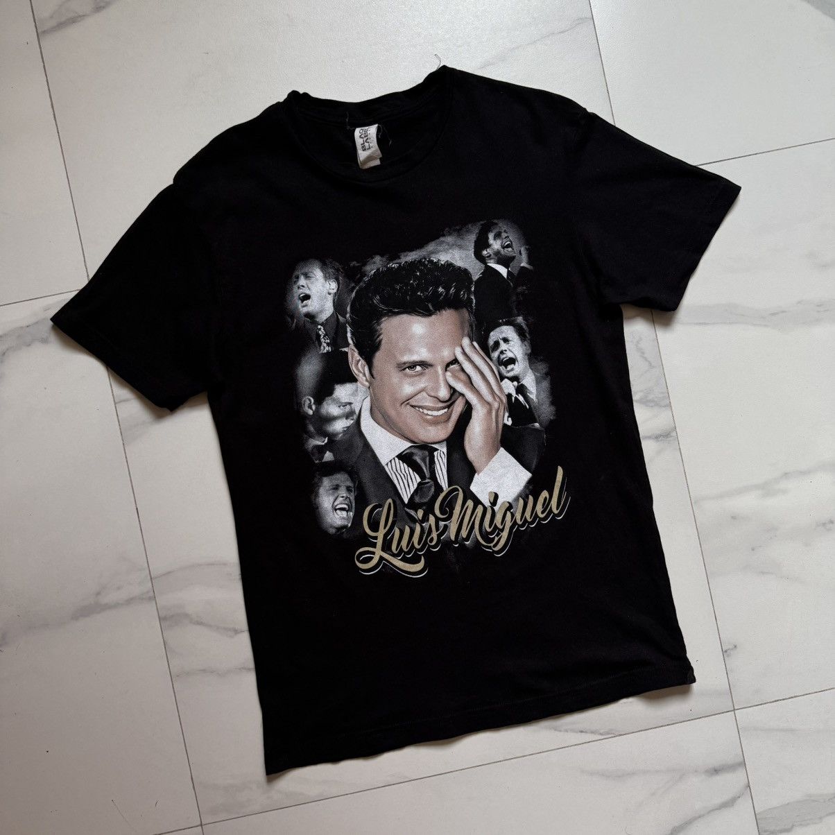 Band Tees Luis Miguel Tour 2024 T-Shirt Size US M / EU 48-50 / 2 - 4 Thumbnail