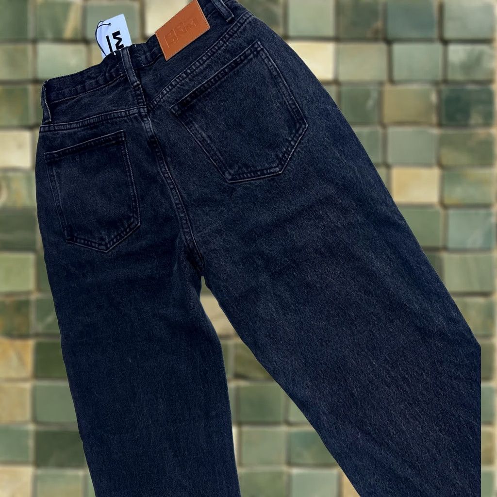 PRINCESS POLLY NWT Princess Polly Women's Black Asymmetrical Jeans Size 4 Straight Denim 29.5in Inseam Pockets Dark Wash Button Rise Mid Black - Womens Size 27" / US 4 / IT 40 - 1 Thumbnail