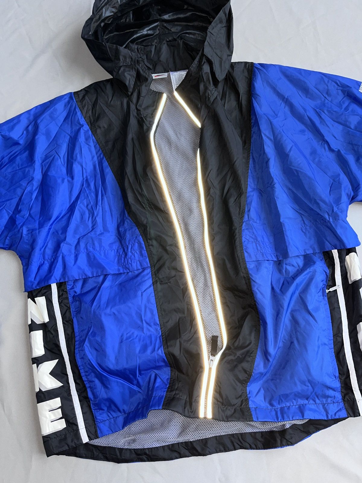 Nike Nike 90's Vintage Blue Light Windbreaker Big Logo Jacket Size US XL / EU 56 / 4 - 14 Thumbnail