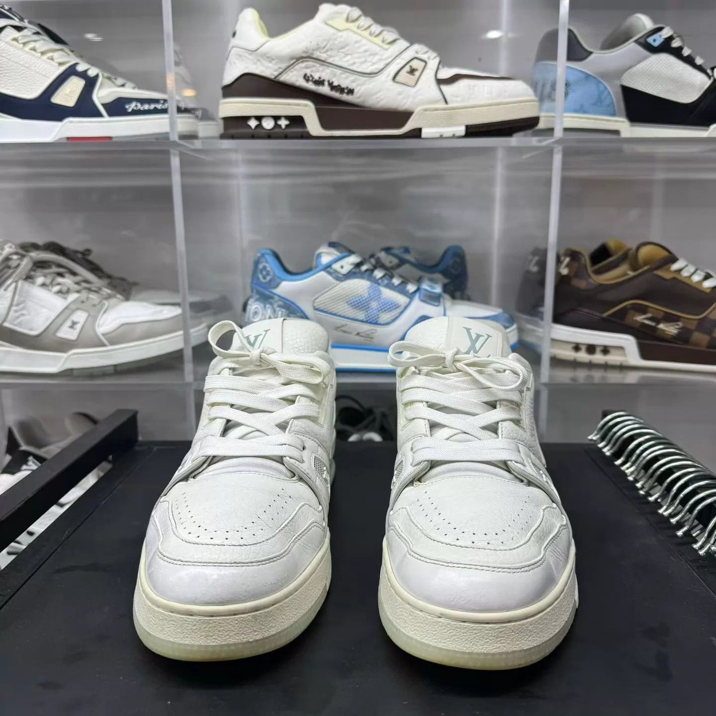 Louis Vuitton LV Trainer White Cement Size 43 Size US 10 / EU 43 - 2 Thumbnail
