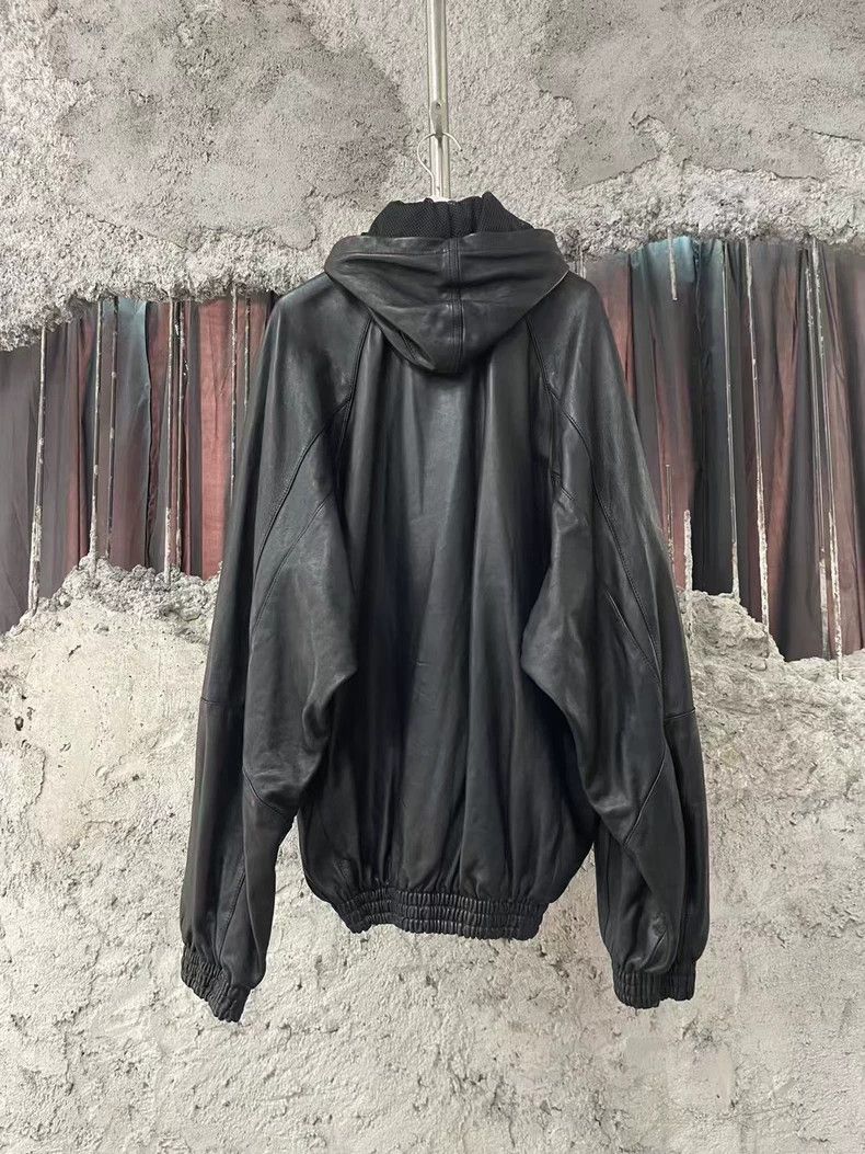 Balenciaga Balenciaga Embroidered Logo Leather Jacket Size US S / EU 44-46 / 1 - 2 Thumbnail