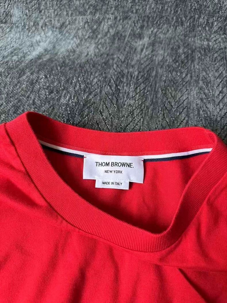 Thom Browne Thom Browne size4 Red armband long sleeves Size US XL / EU 56 / 4 - 3 Thumbnail