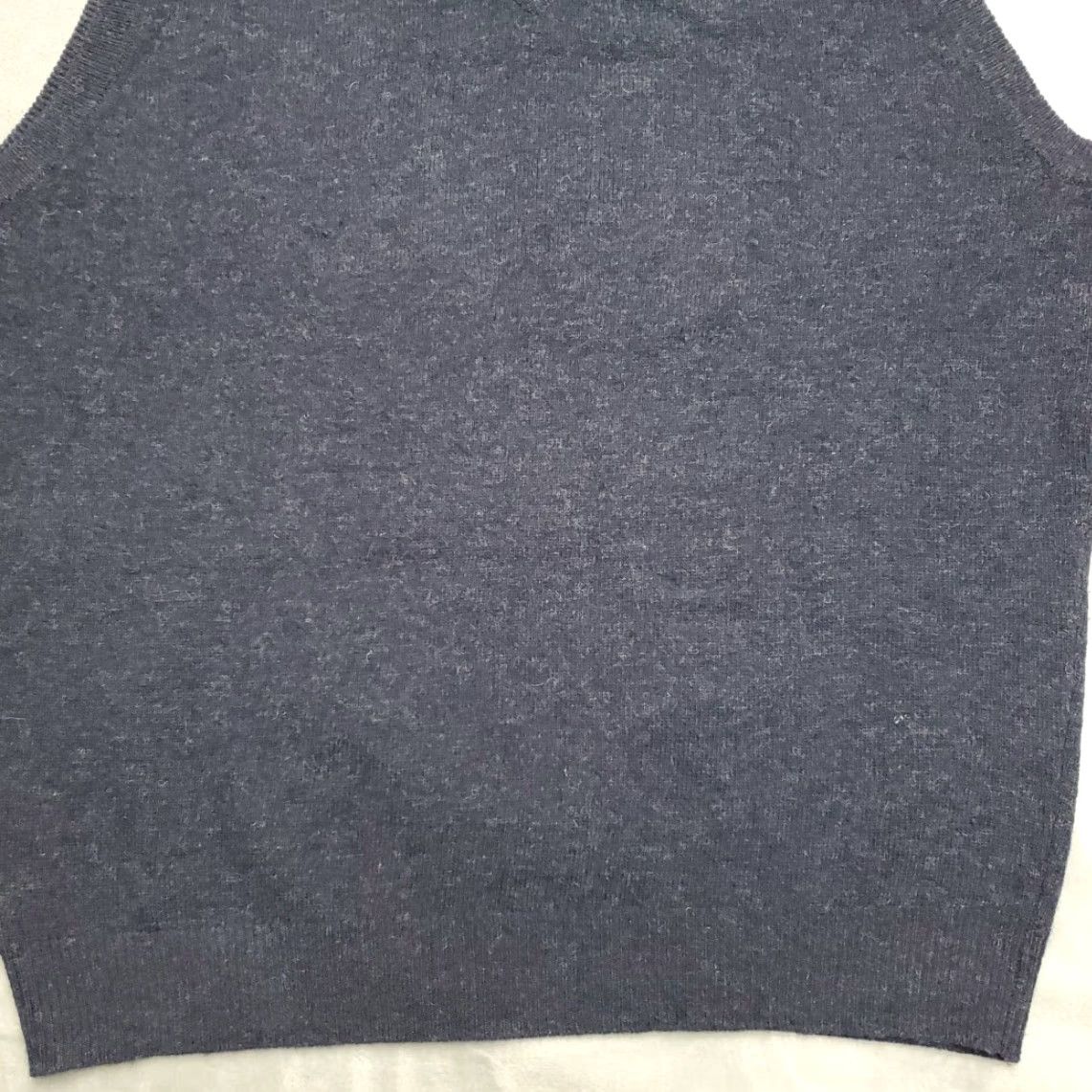 Etro VINTAGE Rochester Sweater Vest Mens XL Blue 100% Lambswool Knit Grandpa Retro Vest Mens Casual Knit Sleeveless V-Neck" Size US L / EU 52-54 / 3 - 2 Thumbnail