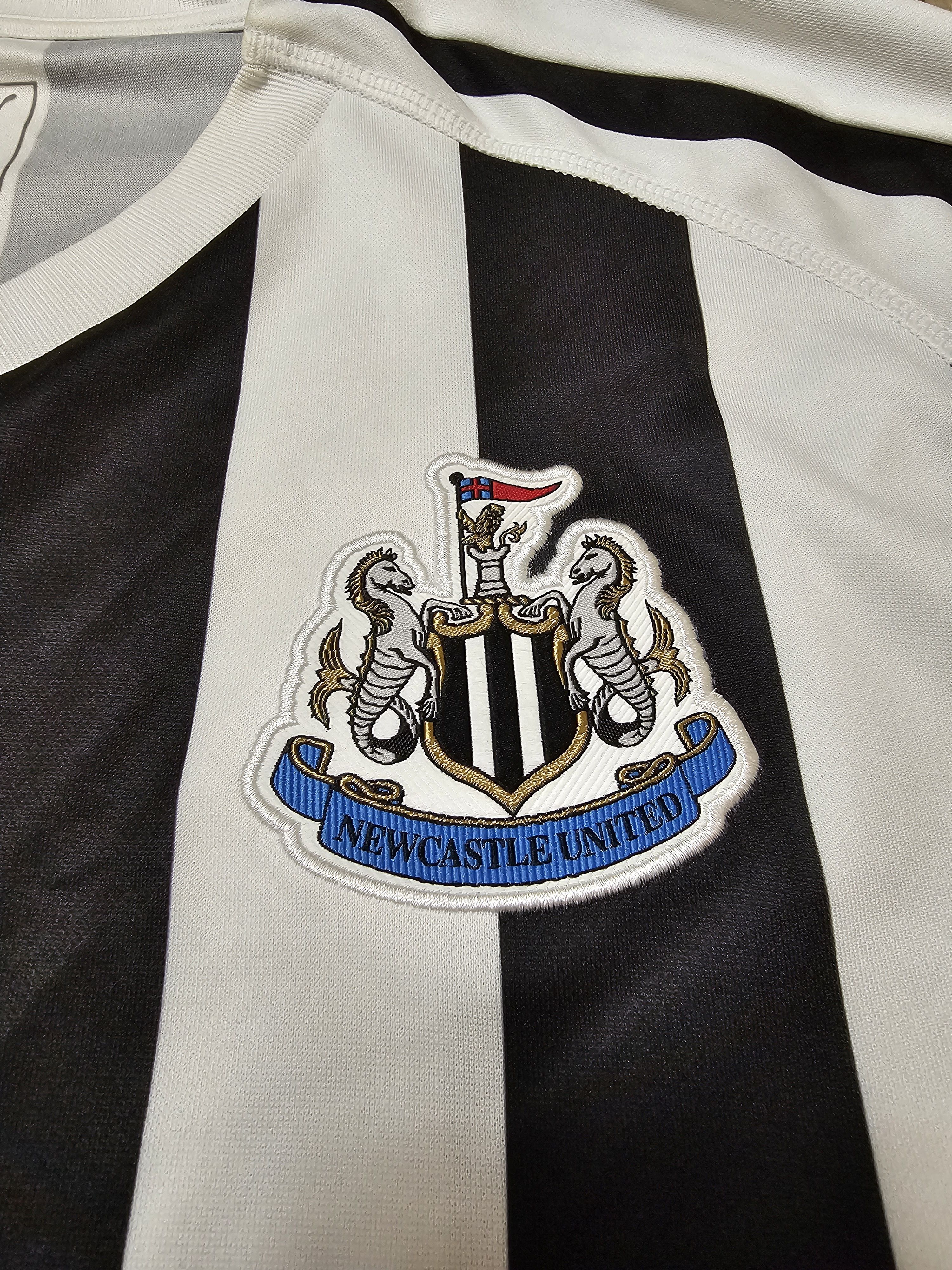 Puma NEWCASTLE UNITED 2018 2019 HOME FOOTBALL SOCCER JERSEY 3XL Size US XXL / EU 58 / 5 - 4 Thumbnail