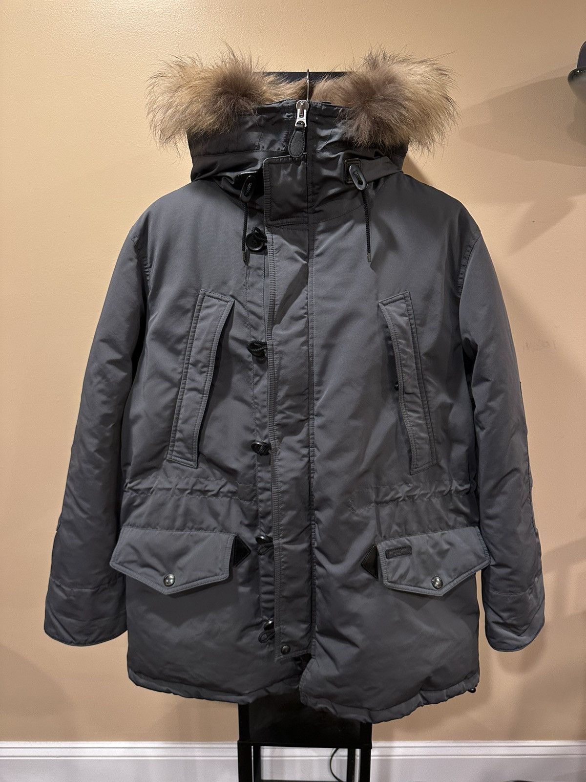 Burberry Burberry Brit Grey Nova Raccoon Fur Hood Down Coat Jacket Size US L / EU 52-54 / 3 - 2 Thumbnail