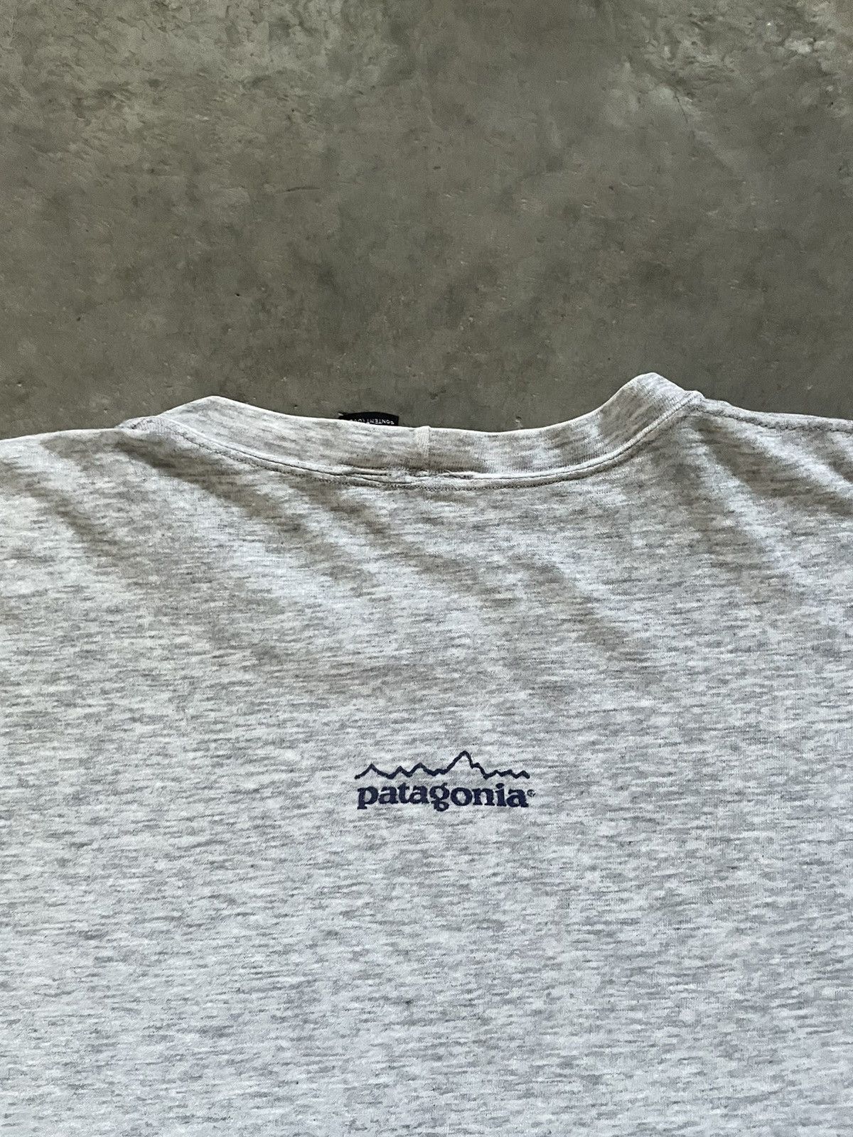 Patagonia × Vintage Vintage 90s Patagonia Mini logo tee Size US L / EU 52-54 / 3 - 5 Thumbnail