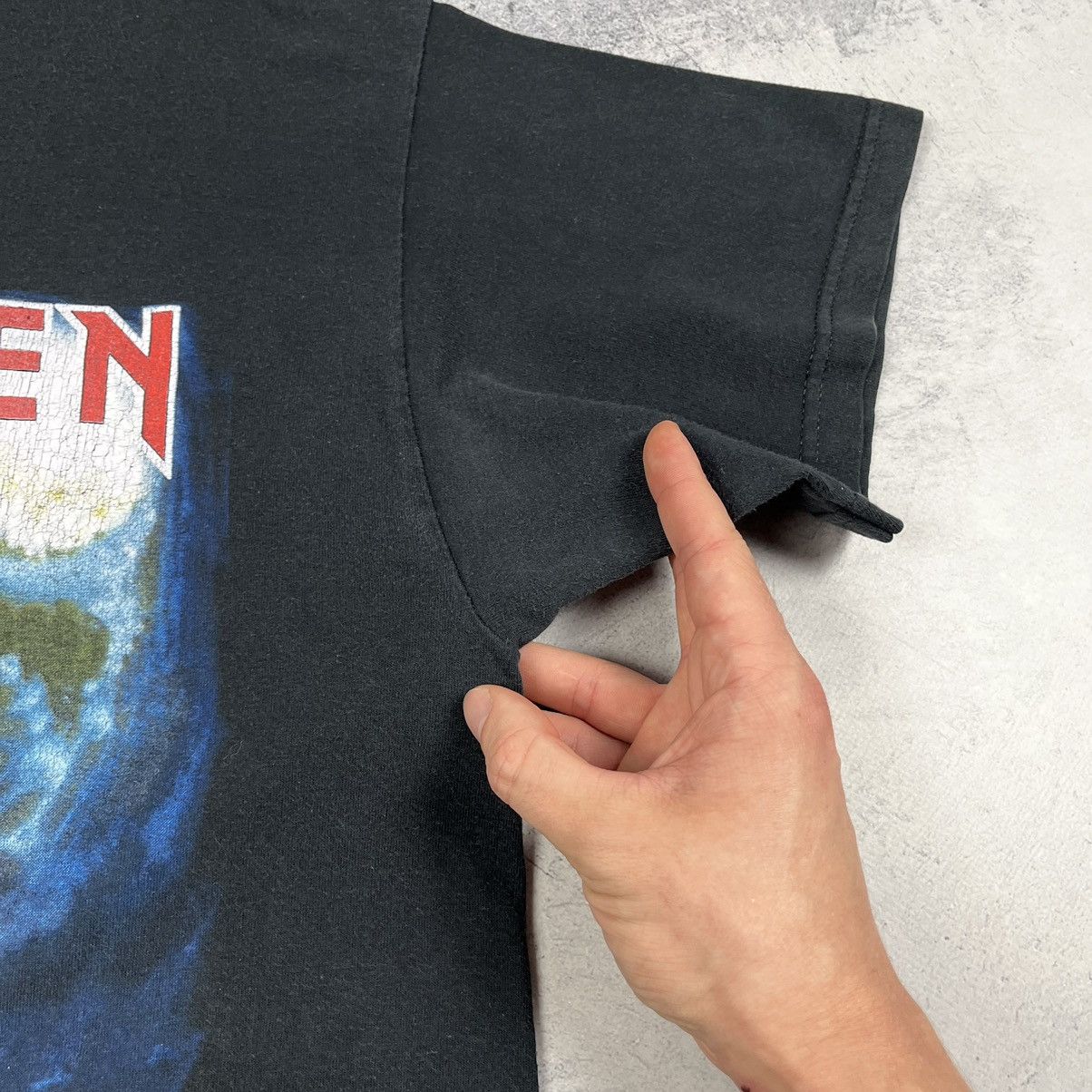 Band Tees Vintage Iron Maiden Tour rock band T shirt 2002 Size US L / EU 52-54 / 3 - 14 Thumbnail