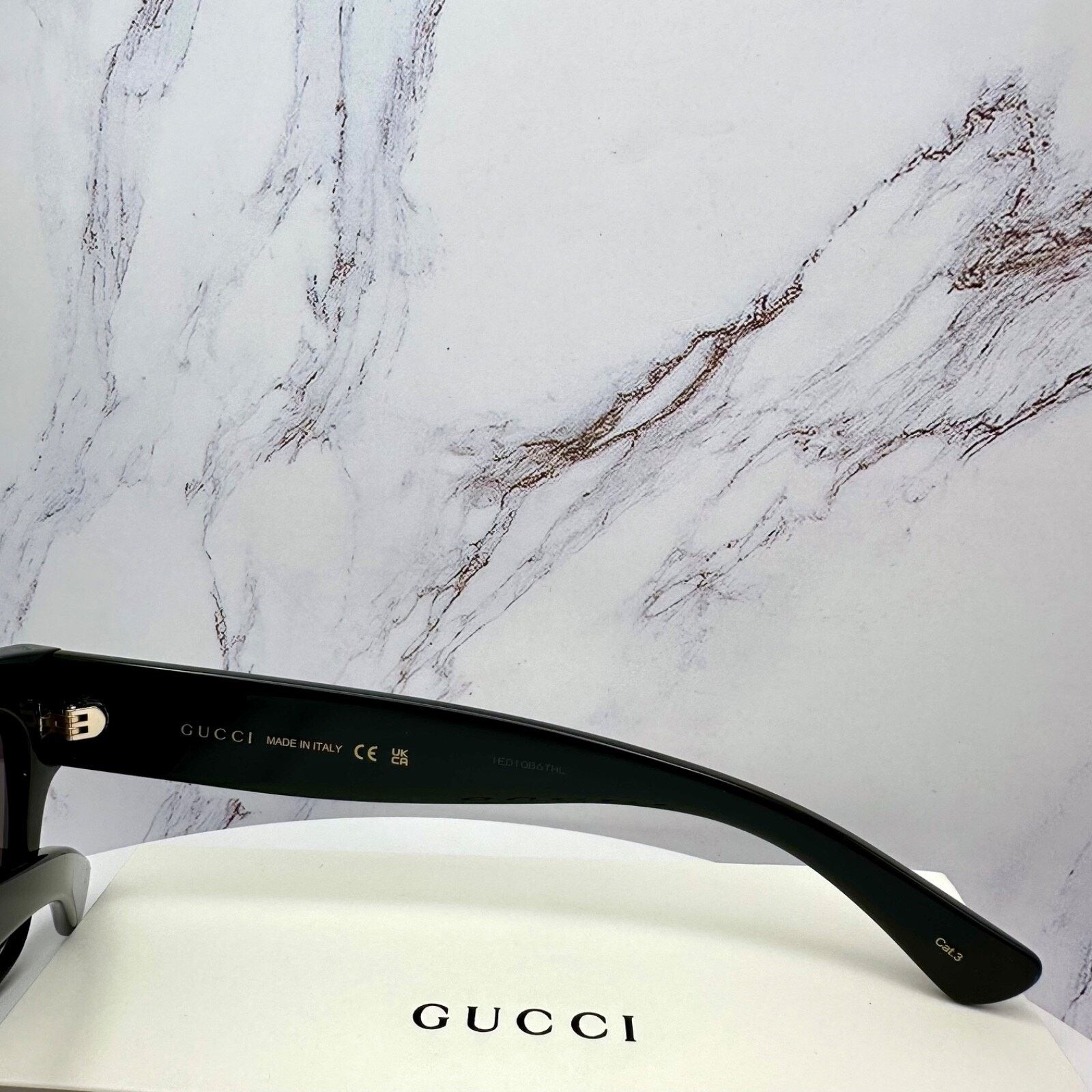 Gucci New GUCCI Sunglasses 2025 Collection Black Gold Letter Logo Size ONE SIZE - 7 Thumbnail