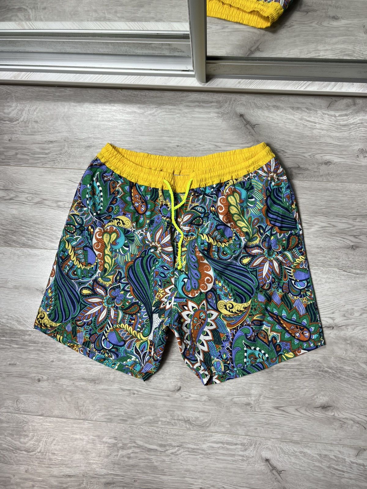 【関税&送料込】Burberry Shorts 今日特価】Burberry Embroidered Logo Top & Check Shorts Set