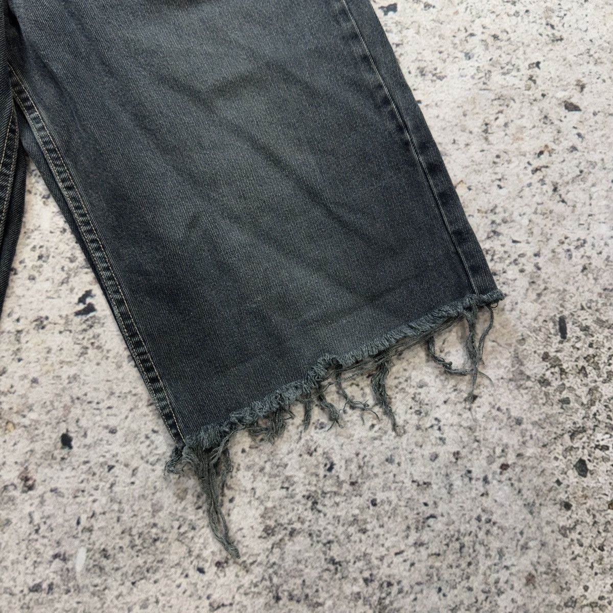 Vintage Thrashed Faded Distressed Y2K Jean Shorts Jorts ERD Grunge Size US 29 - 7 Thumbnail