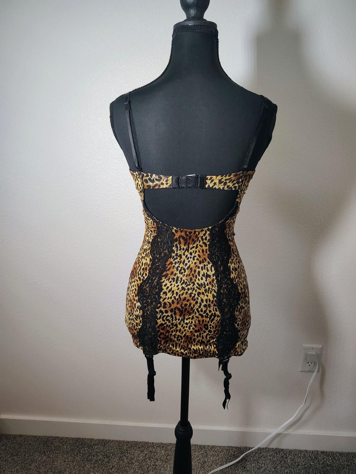 Victoria's Secret Victoria Secret 34B lingerie Leapoard Bombshell Miraculous Size ONE SIZE - 2 Thumbnail