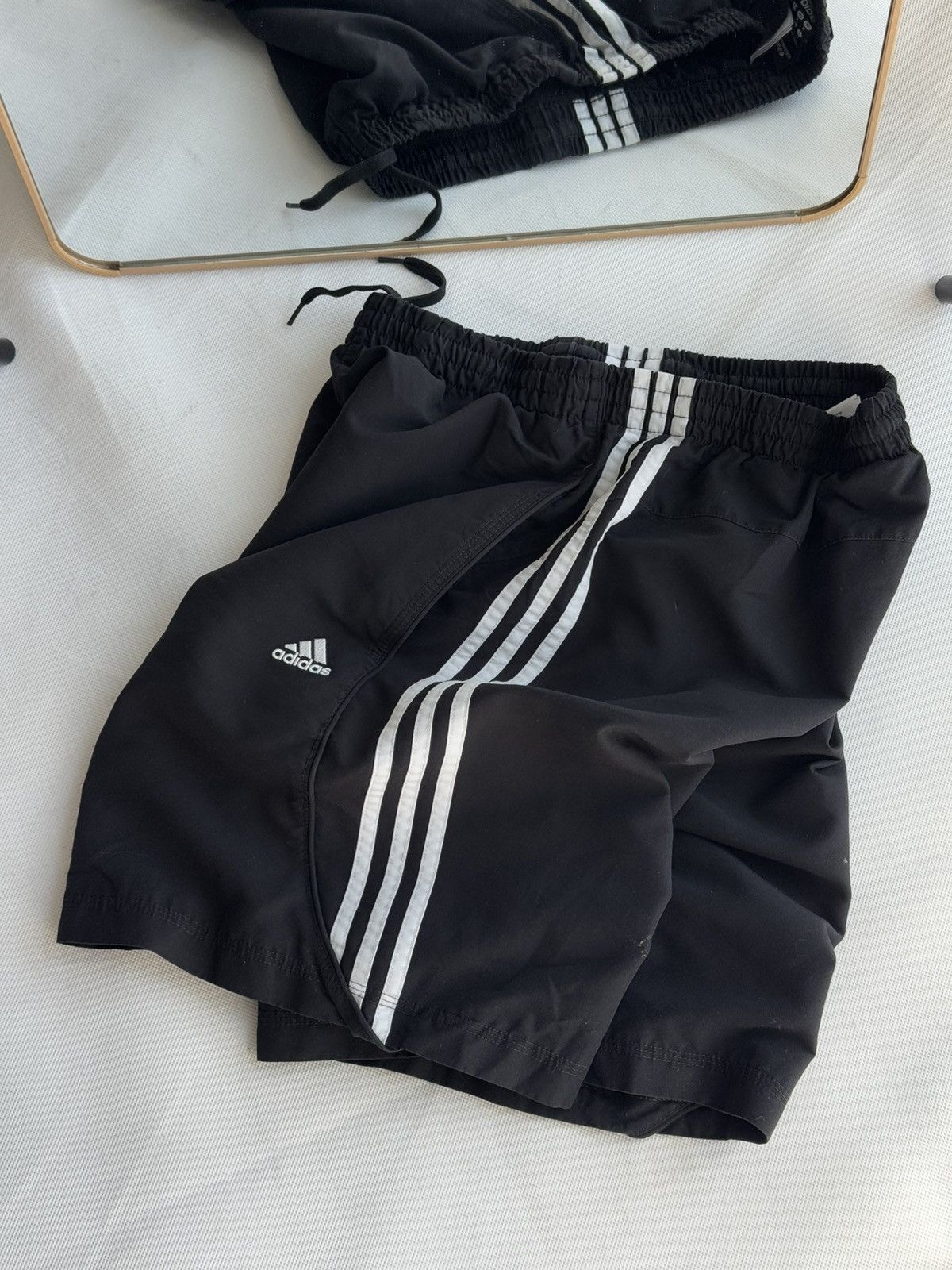 Adidas × Vintage Vintage Adidas shorts streetwear y2k style casual Size US 32 / EU 48 - 11 Thumbnail