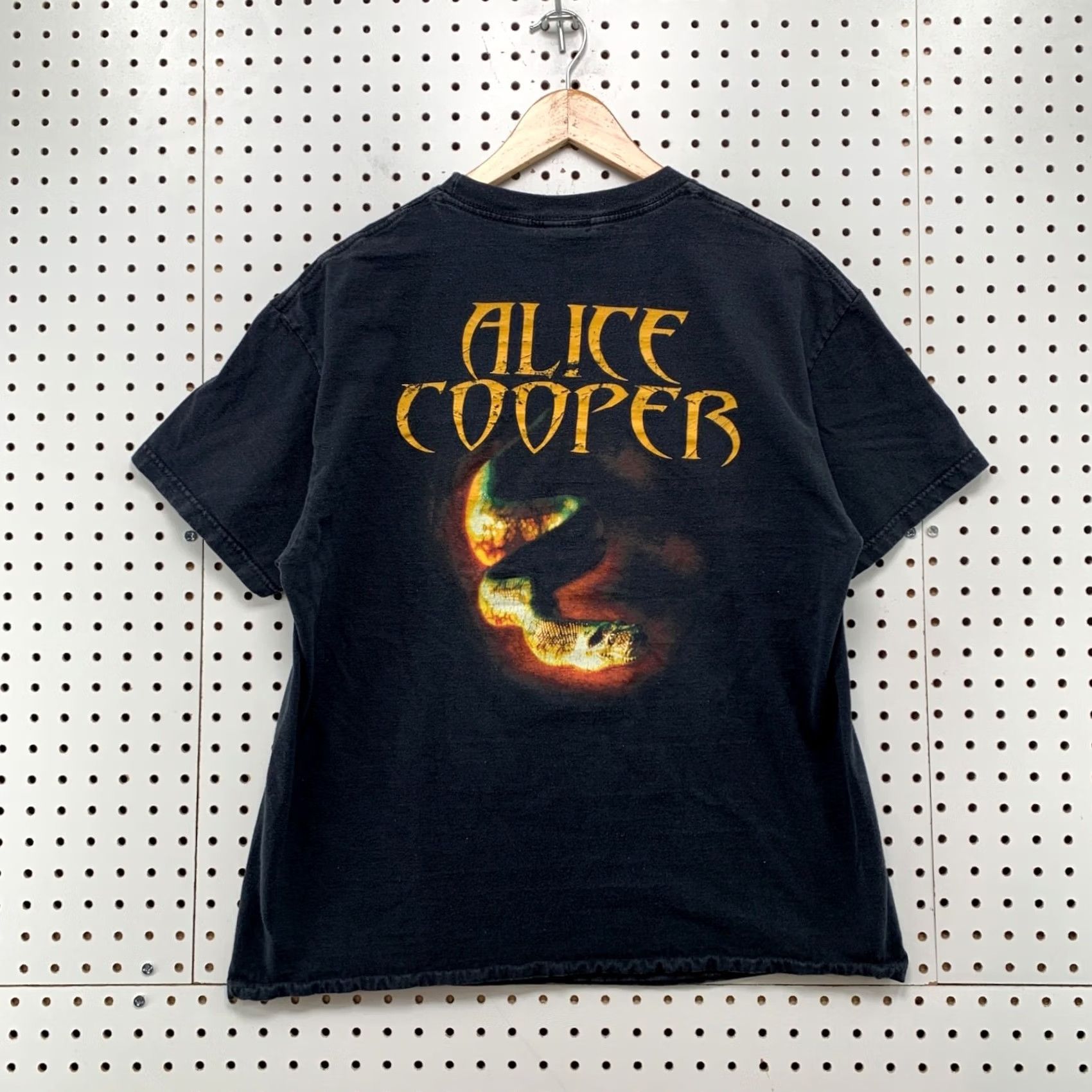 Vintage VINTAGE Alice Cooper Shirt Mens L Black Signature Network 2004 Music Shirt Mens Large Black Signature Network 2004 Music Size US L / EU 52-54 / 3 - 2 Thumbnail