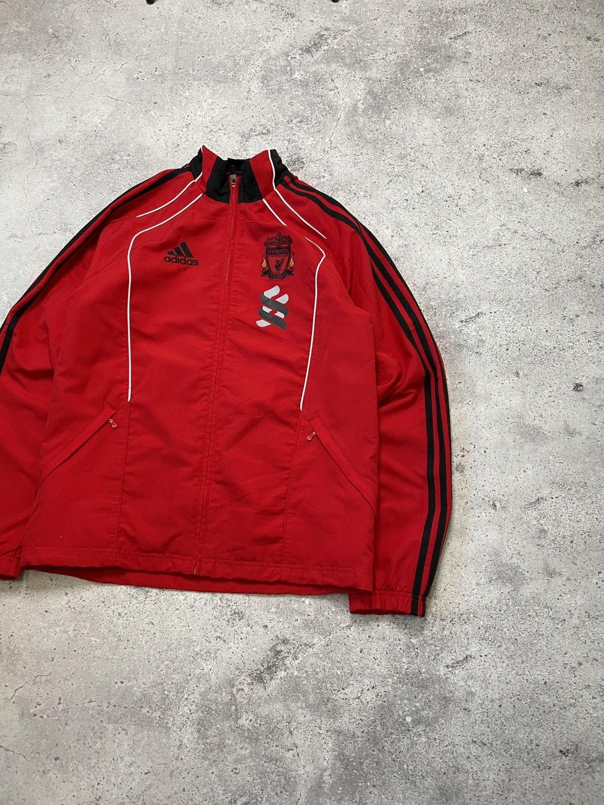 Vintage Vintage Adidas Liverpool 2010 Nylon Football Track Jacket Size US S / EU 44-46 / 1 - 2 Thumbnail