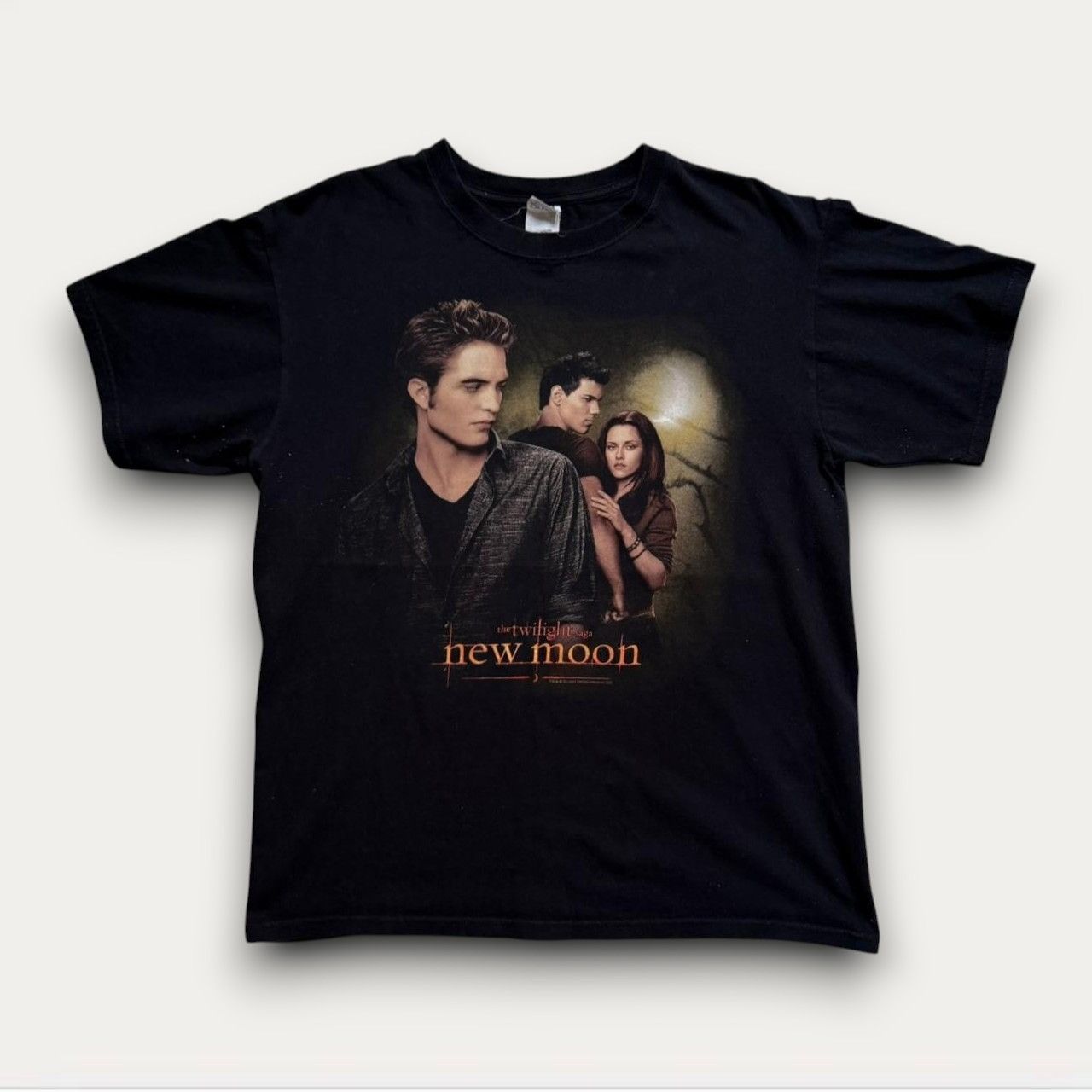 Vintage Vintage Y2K Twilight Saga New Moon Tee Size US L / EU 52-54 / 3 - 1 Thumbnail