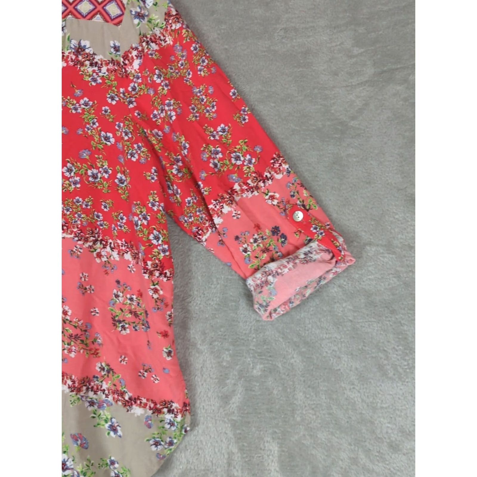Anthropologie Anthropologie Olive Hill Boho Blouse Tunic Top Floral Multicolor L Womens V-Neck Roll Tab Sleeve House Holiday Party/Cocktail Travel Workwear Casual Size L / US 10 / IT 46 - 3 Thumbnail