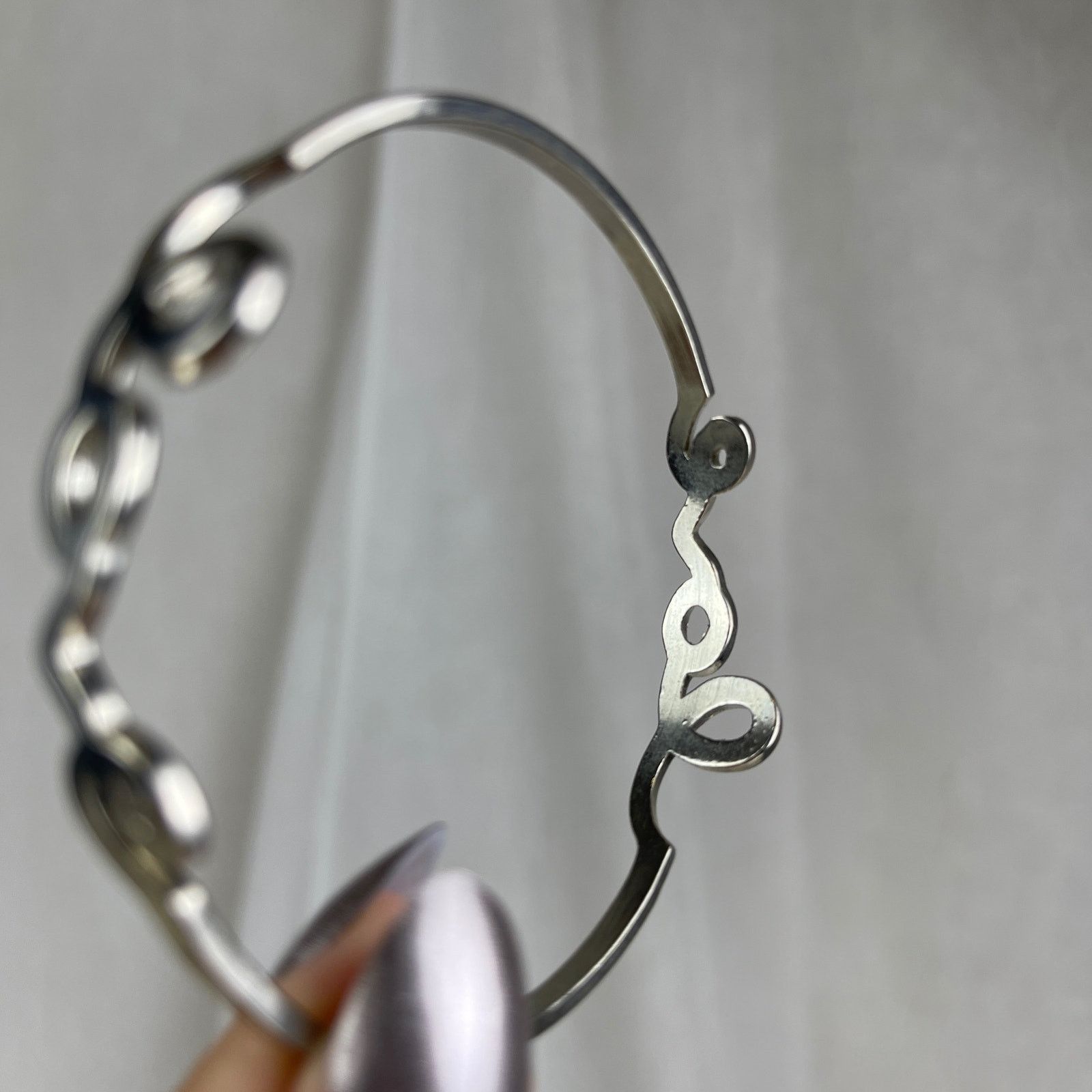 Other Dainty Silver LOVE Bangle Bracelet Minimalist Romantic NWOT Size ONE SIZE - 14 Thumbnail