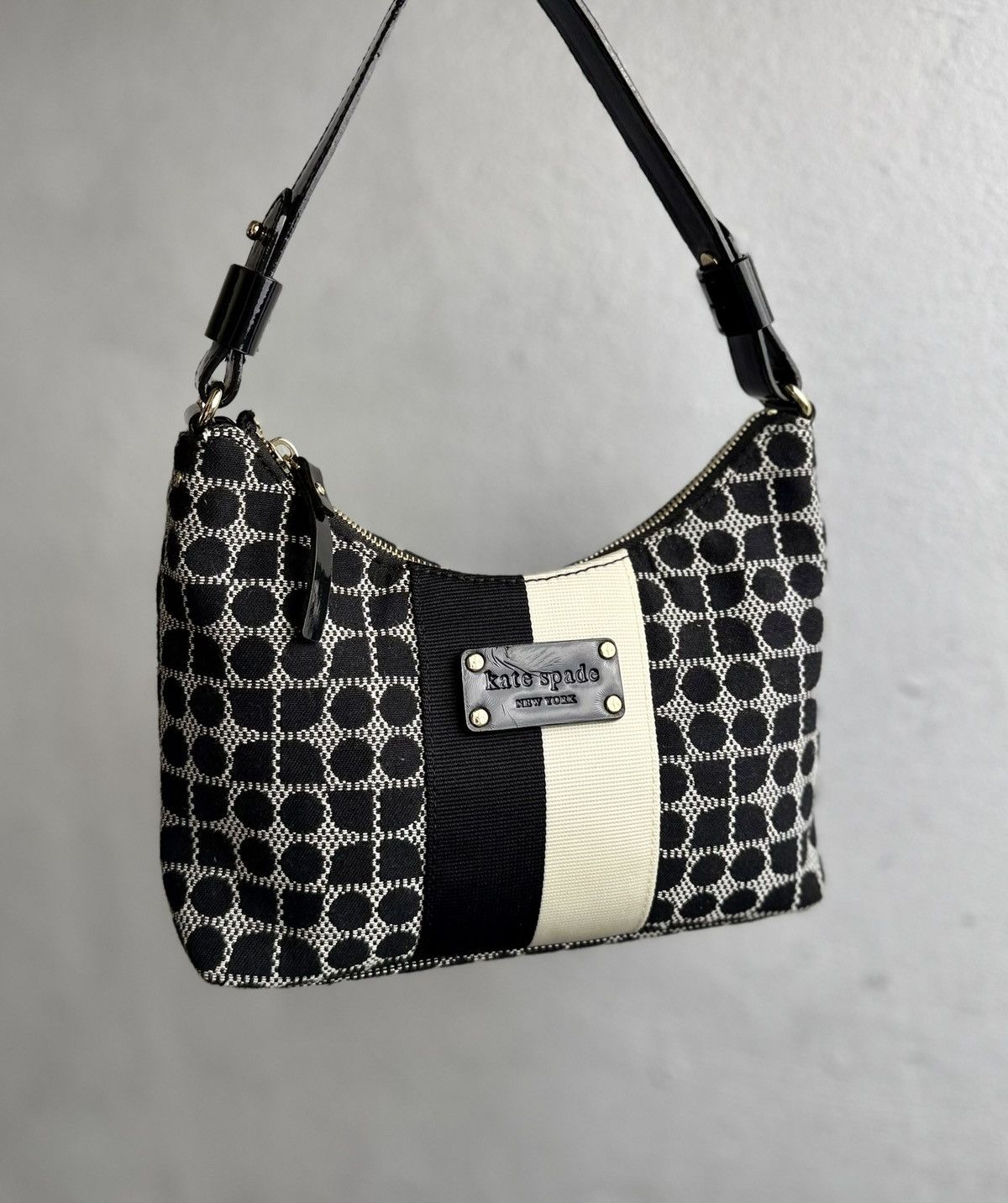 Kate Spade Kate Spade New York Monogram Shoulder Bag Canvas Baguette Size ONE SIZE - 6 Thumbnail