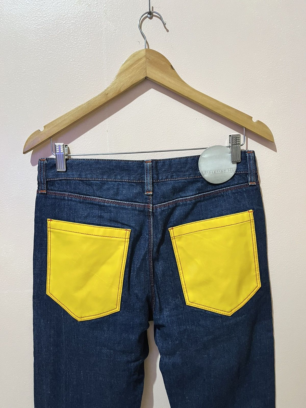 Raf by Raf Simons Raf By Raf Simons - Yellow Patent Back Pockets - Jeans Size US 30 / EU 46 - 11 Thumbnail