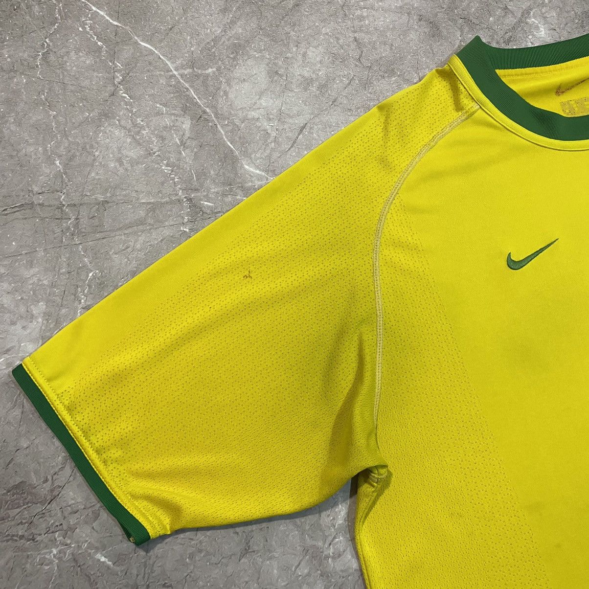 Vintage VINTAGE NIKE BRAZIL TEE NATIONAL SOCCER JERSEY 00s Size US XL / EU 56 / 4 - 2 Thumbnail