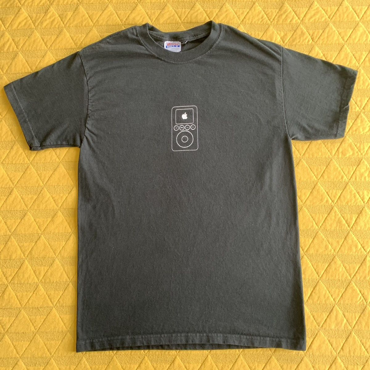 Apple × Vintage VTG Apple iPod t-shirt 2003 Unveil Live Steve Jobs Black tee Size US M / EU 48-50 / 2 - 2 Thumbnail