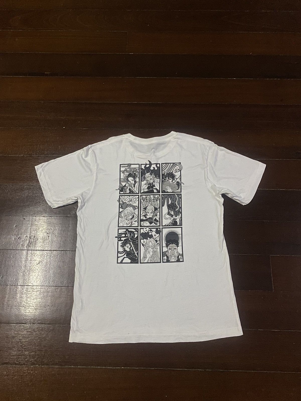 Anime × Japanese Brand × Uniqlo Fire 🔥 Kimetsu No Yaiba Size US L / EU 52-54 / 3 - 3 Thumbnail