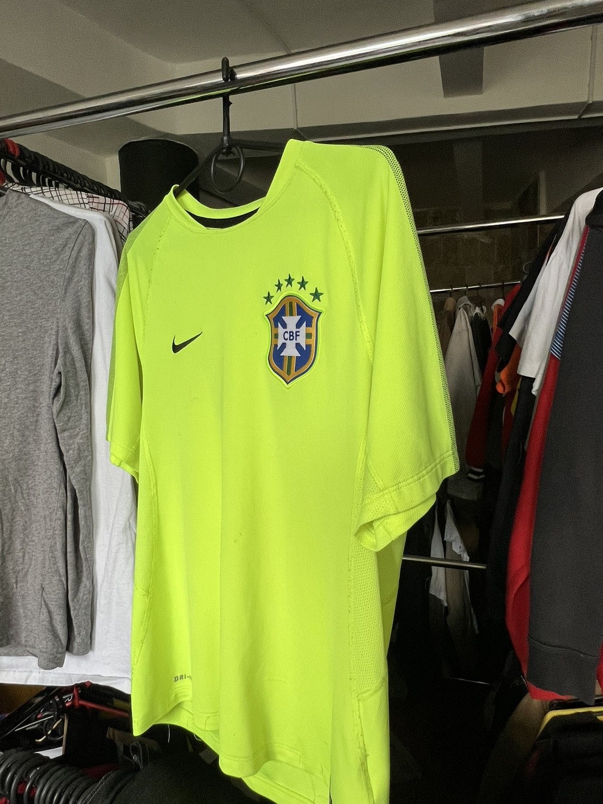 Nike Nike Brazil 2014 / 2015 Soccer Jersey Size US S / EU 44-46 / 1 - 3 Thumbnail