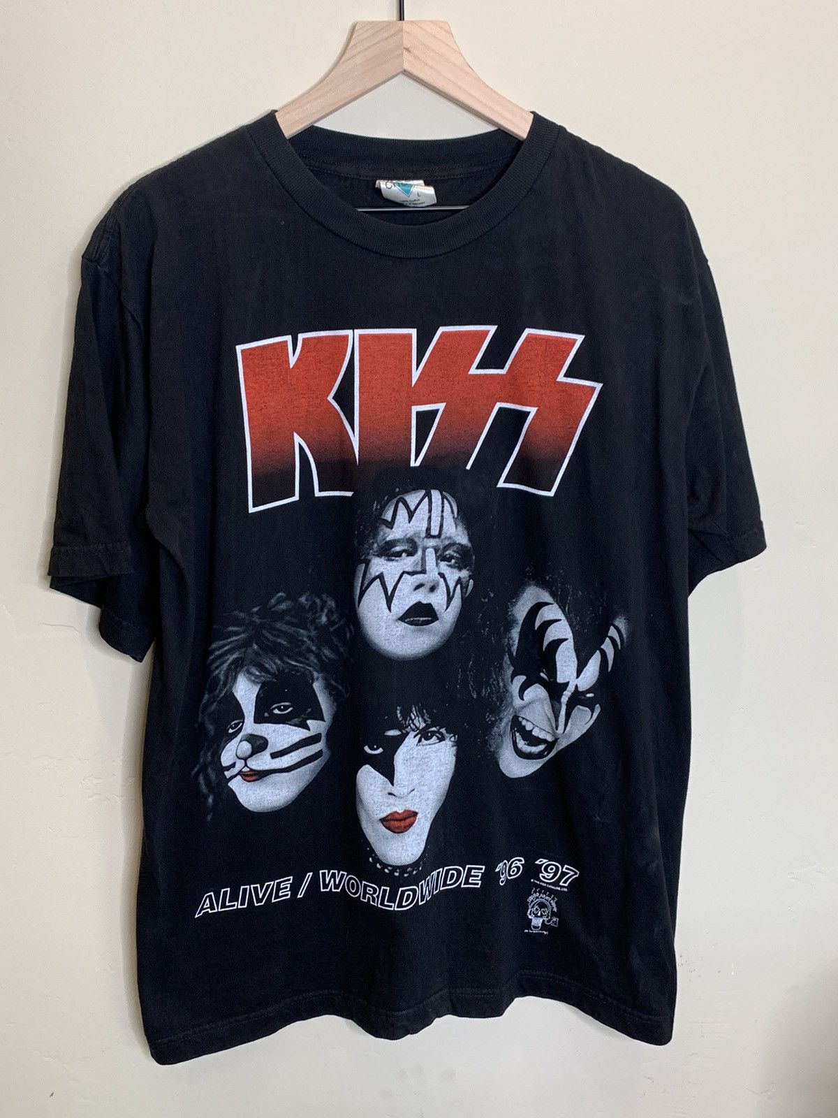 Band Tees × KISS × Vintage *RARE* Vintage 96-97 KISS Alive Worldwide Tour T-Shirt Large Size US L / EU 52-54 / 3 - 1 Thumbnail