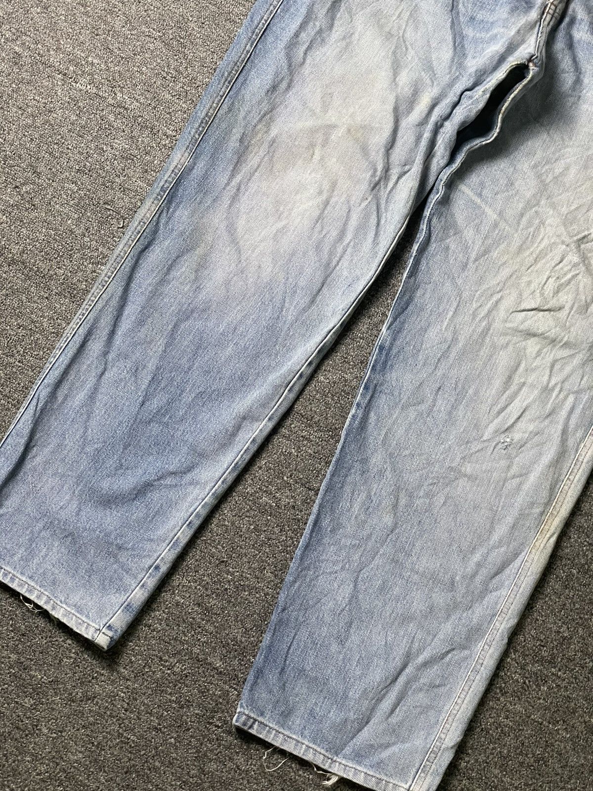 Trussardi × Vintage TRUSSARDI Men’s Tapered Distressed Denim Jeans (106) Size US 40 / EU 56 - 2 Thumbnail